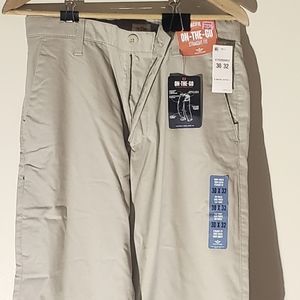 Dockers Pacific On-the-Go khakis